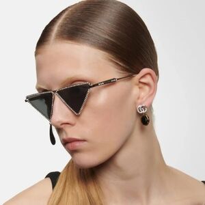 Gucci Womens Cat Eye Silver Silver Silver Fashion Designer Eyewear